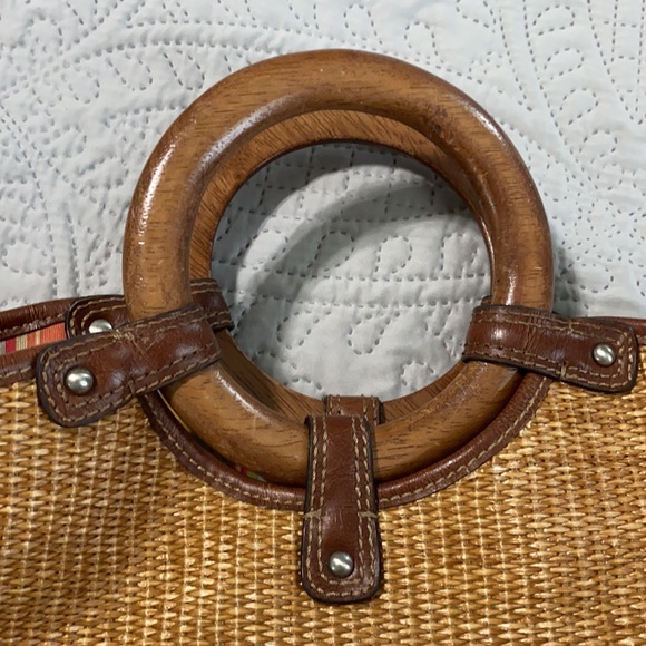 Fossil Rattan Purse - Picture 5 of 7